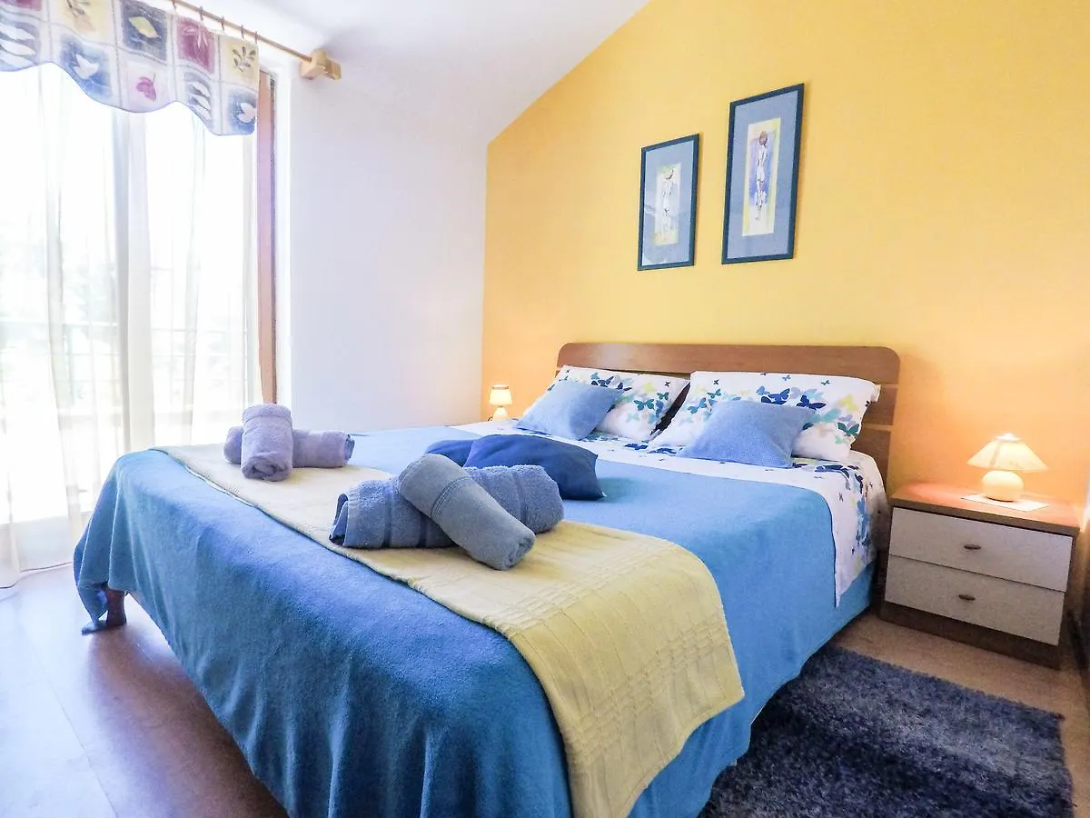 Apartments Irena Punta Skala Petrcane 0*,