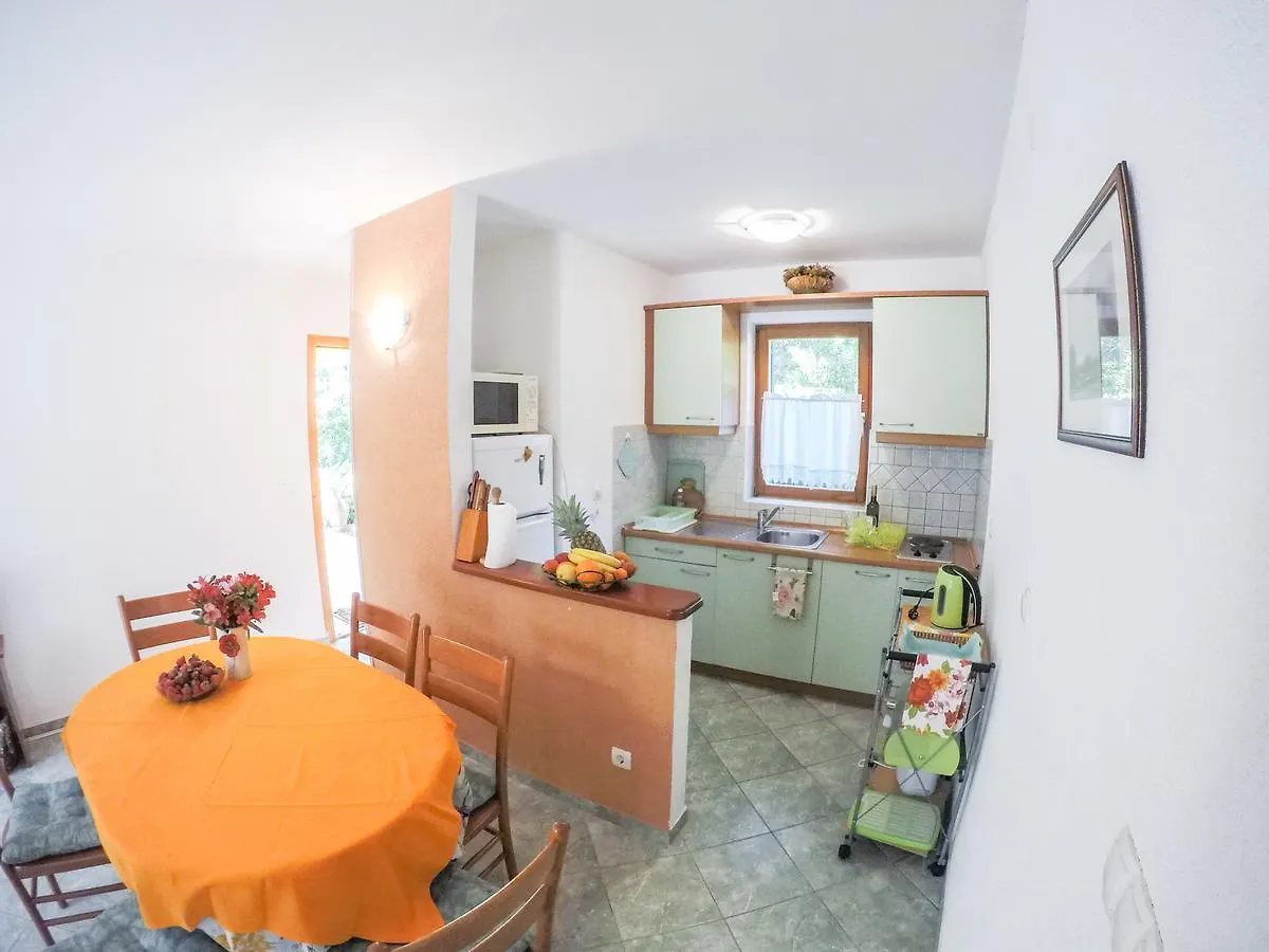 Apartments Irena Punta Skala Petrcane 0*,