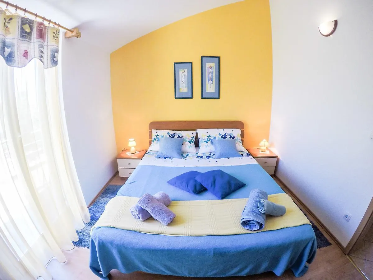 Apartments Irena Punta Skala Petrcane Croatia