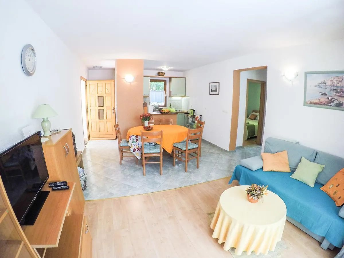 Apartments Irena Punta Skala Petrcane Croatia