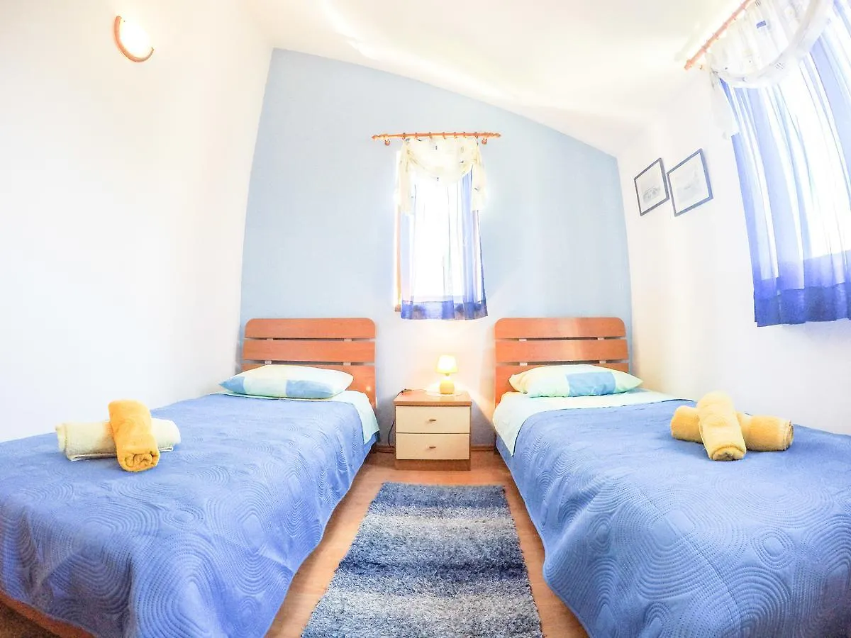 Apartments Irena Punta Skala Petrcane 0*,  Croatia